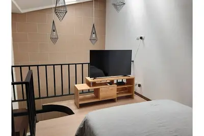 Image de Appartement confortable avec un excellent emplacement! !