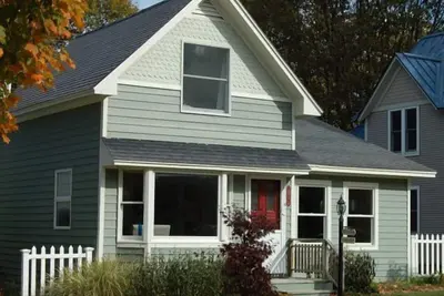 Image de Empire Rose: Accueil chaleureux dans le coeur de l'Empire sur la rue Front