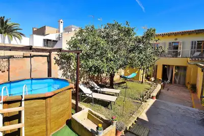 Image de Maison de ville 015 avec piscine privée, jardin, terrasse, barbecue et WiFi