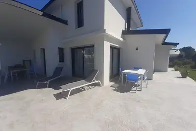 Image de Belle maison contemporaine neuve à 2 min à pied des plages du Cabellou