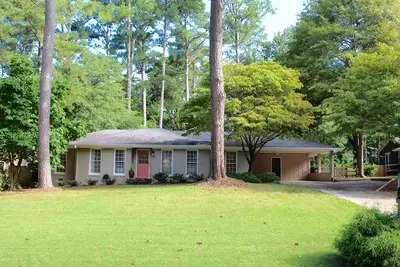 Image de Beau bungalow en plein centre historique de Roswell