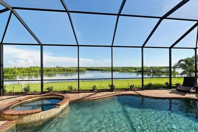 Image de 634 Maison de luxe avec vue sur la rivière à couper le souffle avec piscine et golf