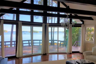 Image de Vues spectaculaires à long terme sur le ruisseau Pea Hill et le lac principal