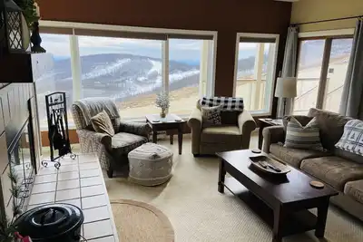 Image de Condo animaux acceptés à Overlook -Wintergreen Resort! Des vues fantastiques!