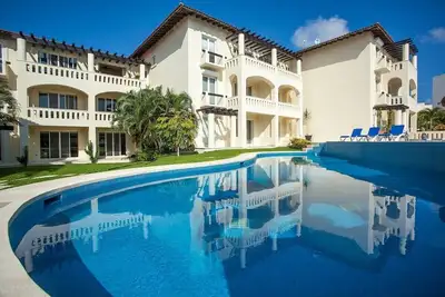 Image de Grand condo 1br avec piscine + cabane près de la plage! ! Ac! !