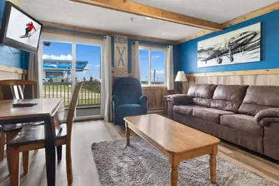 Image de Ml134 1br / 1ba Faces Pentes Premier ÉTAGE Parking Wi-Fi Village! Pas D'Ascenseur