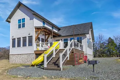 Image de La Ferme sur la rivière Caddo! Les plus belles vues et le meilleur accès à la rivière!