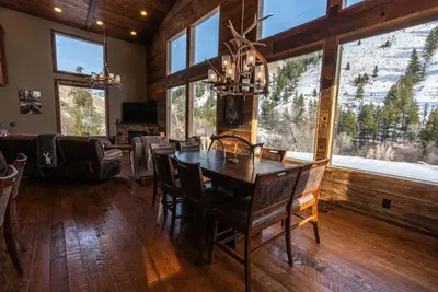 Image de Elegant Cabin- Northfork Idaho Salmon River, Reunions, Secluded.
