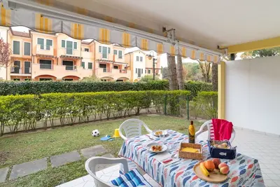 Image de Agréable appartement pour 4 personnes avec climatisation, piscine, Tv et terrasse