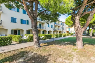 Image de Confortable appartement pour 5 personnes avec piscine, climatisation, Tv, terrasse et parking