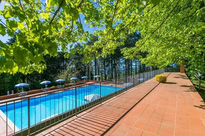 Image de Joli appartement dans une maison de vacances avec piscine, Wifi, Tv, terrasse, vue panoramique