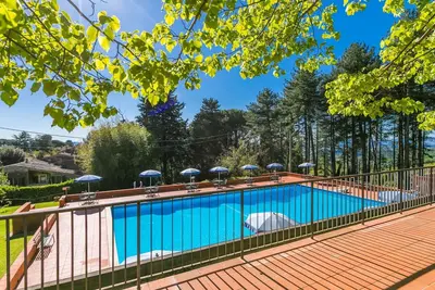 Image de Joli appartement dans une maison de vacances avec Wifi, piscine, Tv, terrasse, animaux admis