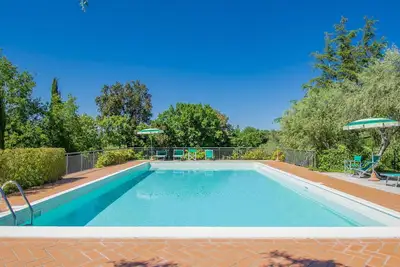 Image de Joli appartement pour 6 personnes avec piscine, Wifi, Tv, terrasse et animaux admis