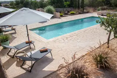 Image de Finca en pierre naturelle rénovée avec amour avec beaucoup de charme