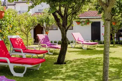 Image de Magnifique maison de vacances privée pour 4 personnes avec Wifi, Tv et terrasse