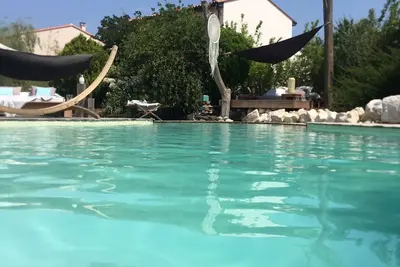 Image de Maison D’Architecte Spacieuse Avec Piscine