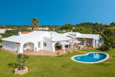 Image de Villa spectaculaire à Binidalí avec une vue imprenable sur la mer