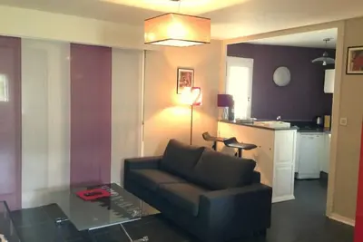 Image de duplex 3 étoiles très lumineux dans petite résidence