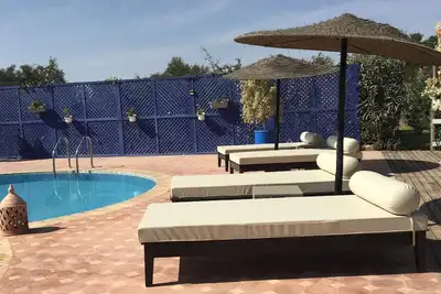 Chambre Bouzama petit-déjeuner compris, vue Piscine