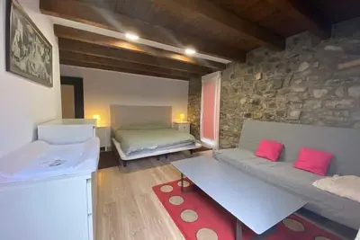Image de Maison avec un style différent pour les familles et les groupes