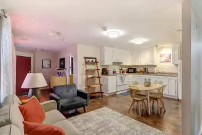 ** RÉDUCTION De DERNIÈRE Minute ** -Chalet confortable de 2 chambres