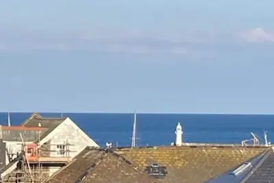 Un beau chalet en pierre - vue mer, emplacement village, proche des plages