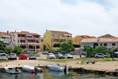 Image de Appartement d'une chambre prés de la plage Kustici, Pag (A-4104-d)