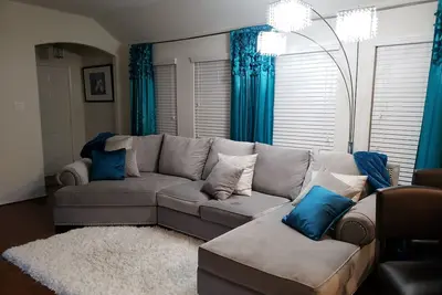 Image de Belle maison intelligente dans un quartier calme