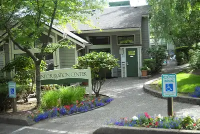 D218 Executive Suite 1 bd 1 bth - 2e étage