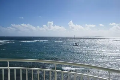 Image de Oyster Bay Beach Resort Spectacular Penthouse Condo avec terrasse sur le toit