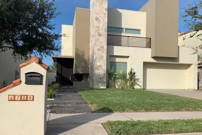 Image de Maison de luxe à McAllen / Shary Area