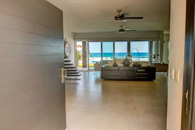 Image de Superbe Ocean Front Home, tout simplement la meilleure propriété de Tankah Bay