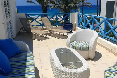 Image de Villa front de mer près de Paphos, 4 chambres et bain à remous