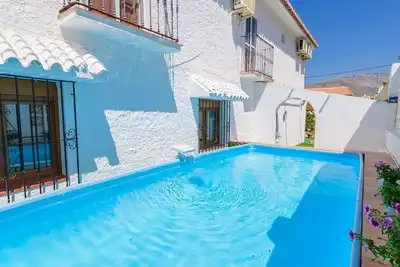 Sierra Tejeda - Patio Naranjos Alcaucín by Ruralidays