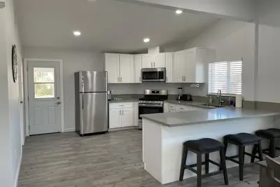 Image de Large private lot close to Coachella Fest!