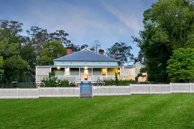 Image de Aquila - Not just a room with a view! - Amazing valley views, 4 bedrooms with a pool