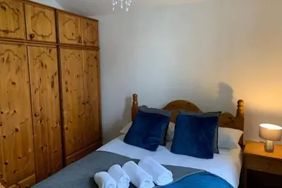 Image de Chambre romantique Wellfield Blooms Cardiff