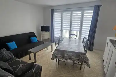 Image de Spacieux appartement 2 chambres à 450m de la plage et près du centre de Royan