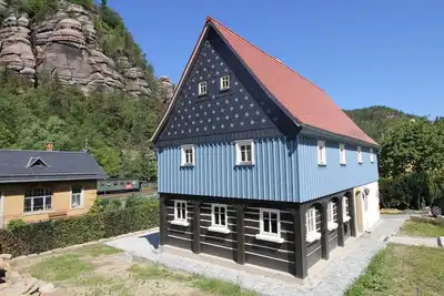 Image de Maison de vacances \"Gebirgshäusl Oybin\" Montagnes de Zittau / Haute Lusace + cheminée + environs