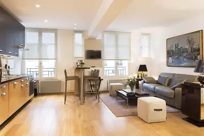Image de Deluxe large and confortable flat in Montmartre