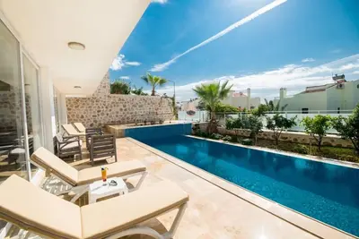 Image de Spacieuse villa de 4 chambres, piscine privée, très bien situé, pas besoin de location de voiture