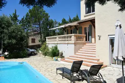 Image de Appartement avec piscine privée dans résidence En Avignon