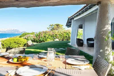 Image de Villa Miriam - modern pied dans l'eau, Pittulongu