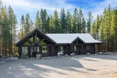 Image de Timber Lodge - Cinq Chambres Maison, Couchages 10