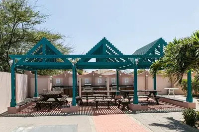 Image de Luxueuse suite 1 chambre, 1 salle de bain avec entrée privée