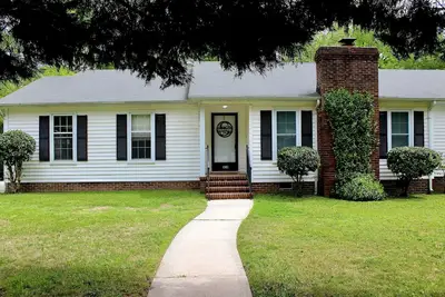 Image de Maison sur le ruisseau Rae à portée de voix des maîtres
