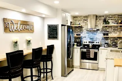 Image de Suite familiale rénovée (câble, Disney +)