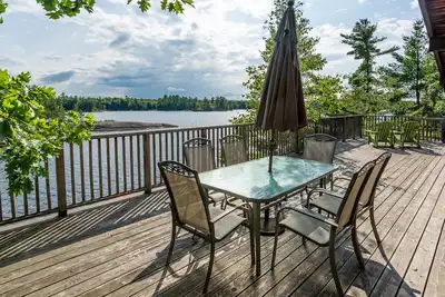Image de Waterfront Cottage sur le lac Muldrew, Muskoka