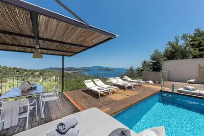 Image de Villa Cassiope Supérieure 3 Chambres avec Piscine Privée et Vues Imprenables sur la Mer