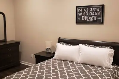 Image de ★★ 3min à Kellogg Park ★ 1br ★ Plymouth ★ Parking ★ W / D ★